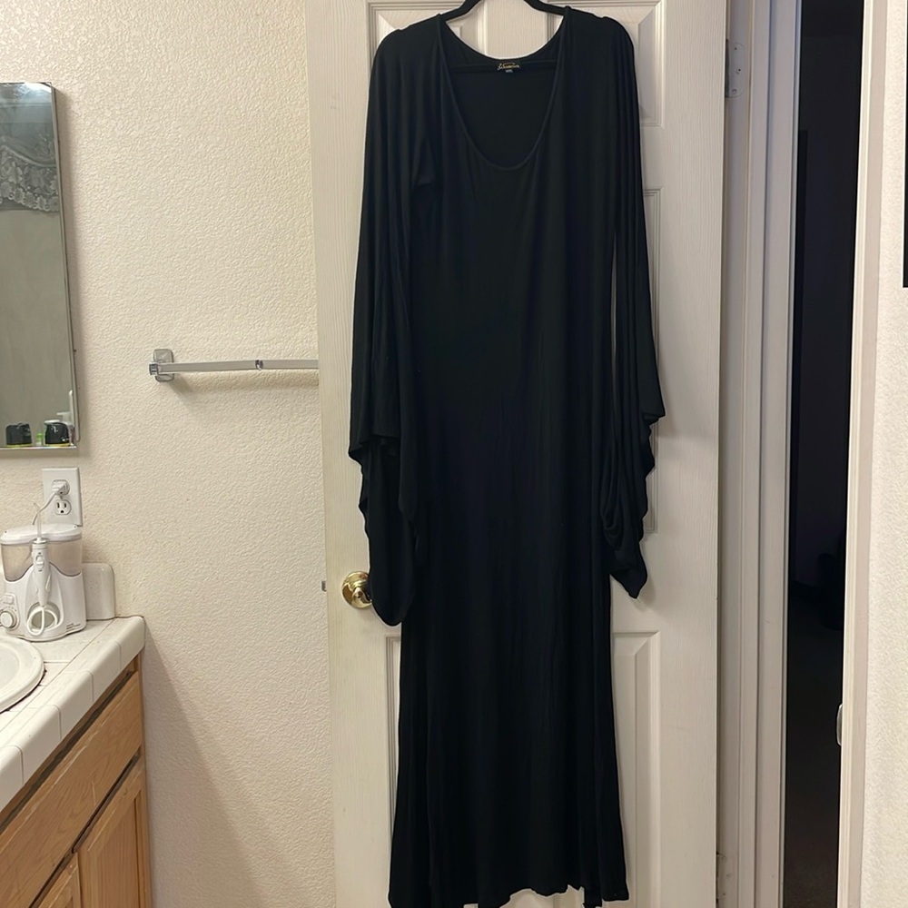 Wassa Boutique Butterfly Sleeve Maxi Dress in Black XXL